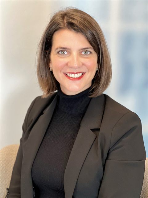 Krista Hinson headshot